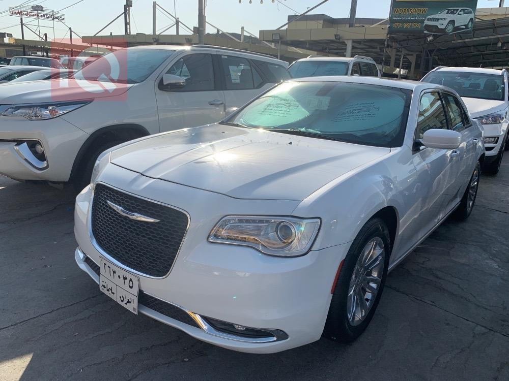 كرايسلر 300